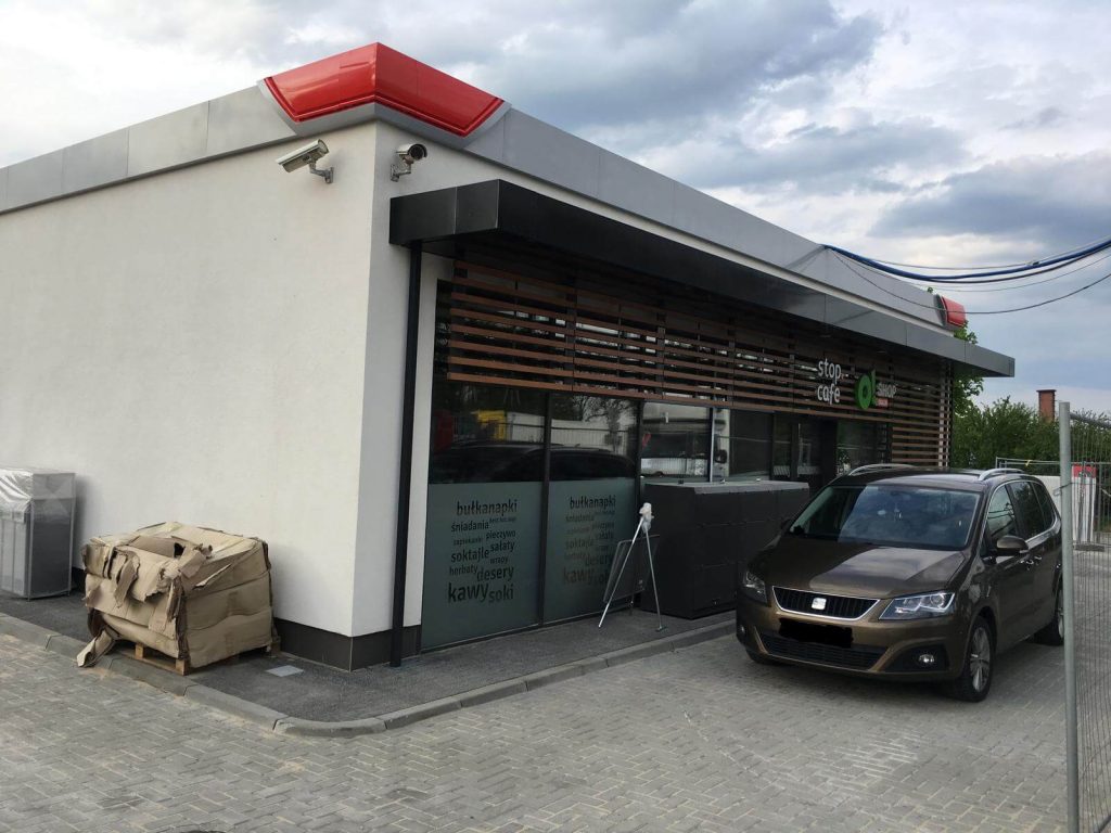 Budowa pawilonu stacji paliw - SP 796 Kołbiel